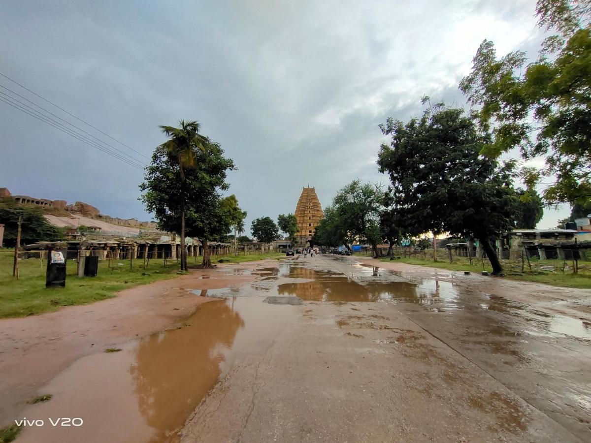 Srinivasa Homestay Hampi Εξωτερικό φωτογραφία